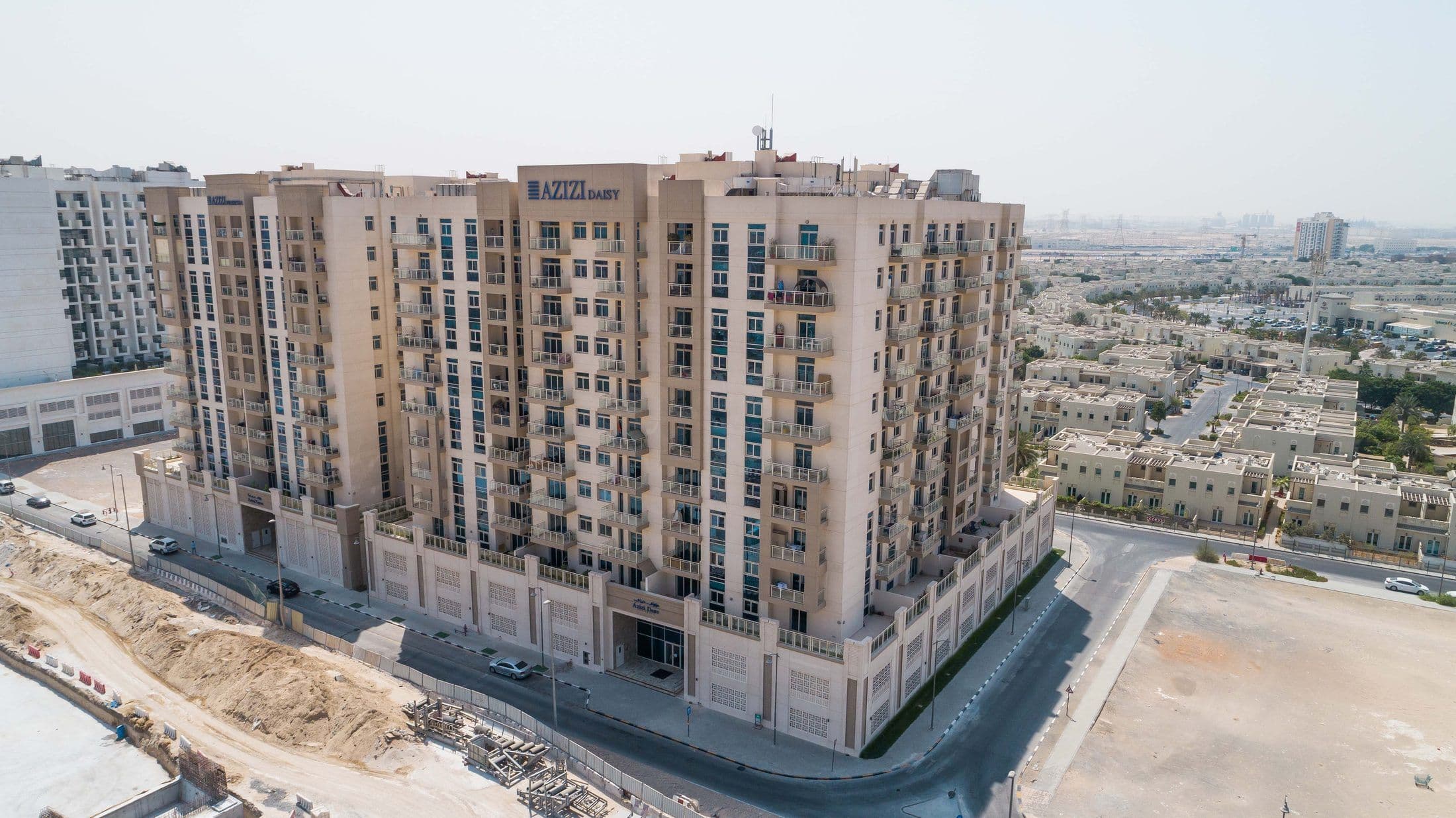 Daisy — Exterior 1