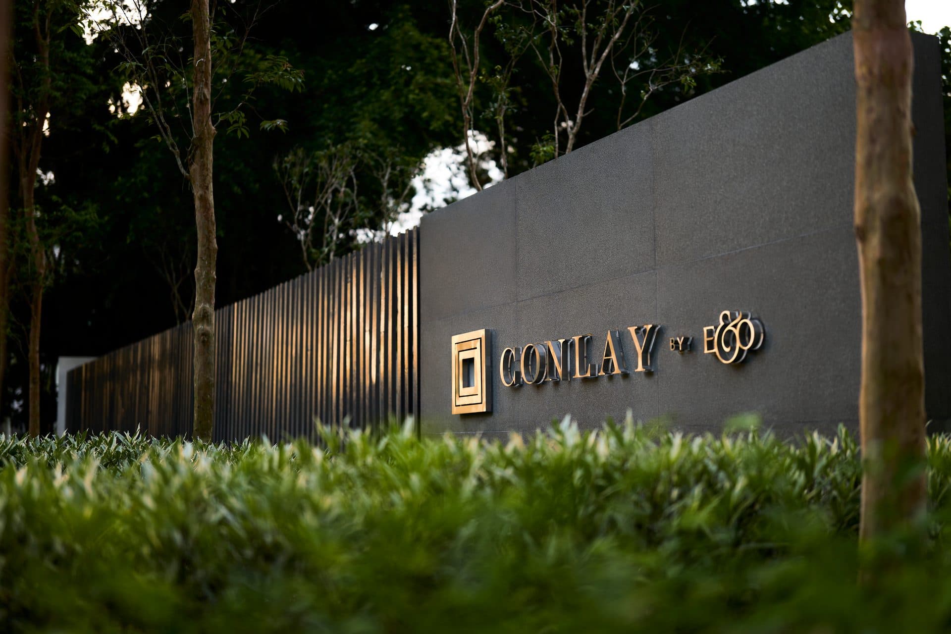 Conlay by E&O — Entrance