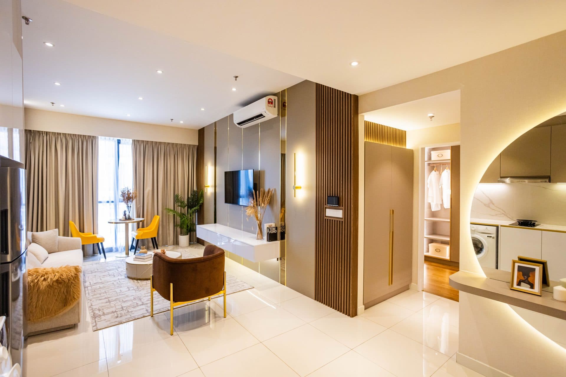 Golden Crown Residence — Hero